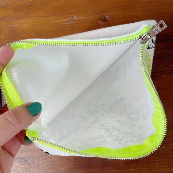 Flying Tomato Canvas Fashionista Statements Print Makeup Cosmetic Pouch Bag - Picture 4 of 7